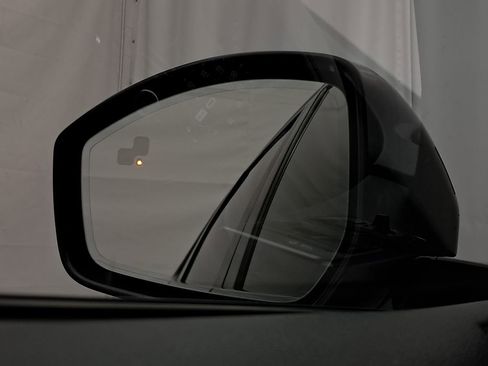 Used 2019 Jaguar F-PACE S image 18