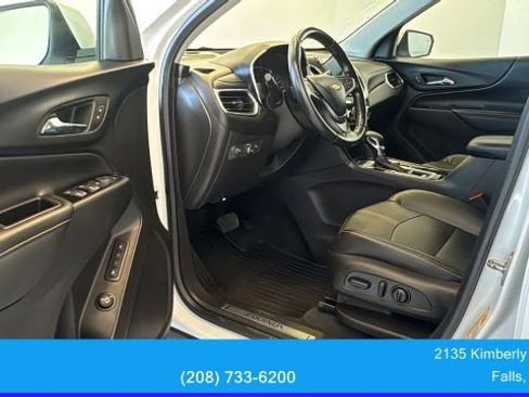 Used 2022 Chevrolet Equinox Premier AWD/4WD image 16