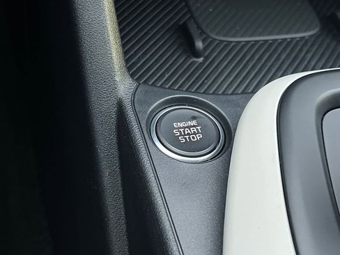 Used 2025 Kia K4 GT-Line image 31