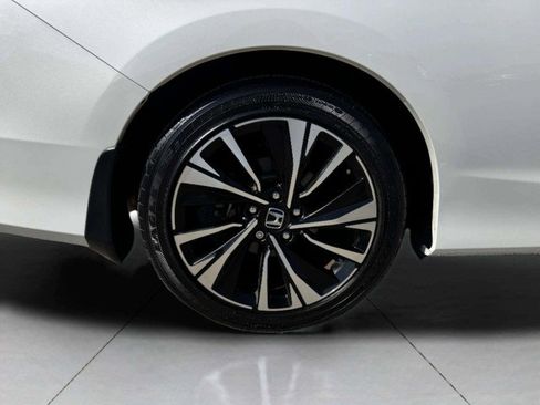 Used 2017 Honda Accord EX-L image 46