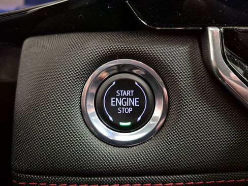 Used 2024 Chevrolet Colorado Z71 w/ Z71 Convenience Package 2 image 17