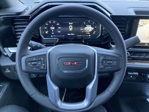 New 2026 GMC Sierra 1500 Elevation w/ LPO, Elevation Black Package AWD/4WD image 27