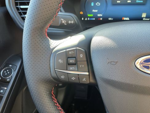 New 2025 Ford Escape ST-Line Elite w/ Tech Pack #2 image 17