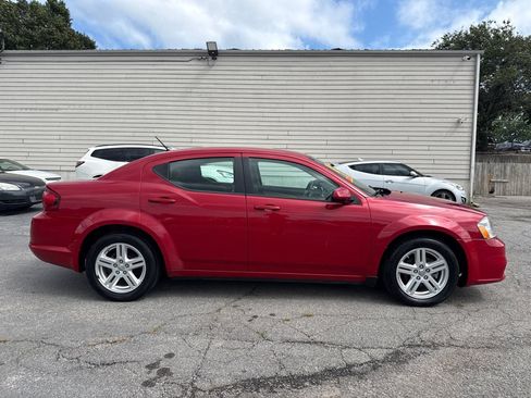 Used 2011 Dodge Avenger Mainstreet FWD image 5
