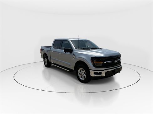 Used 2024 Ford F150 XLT w/ Mobile Office Package image 2
