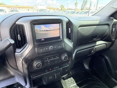 Used 2020 Chevrolet Silverado 2500 W/T AWD/4WD image 16