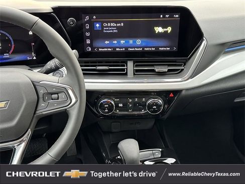 New 2026 Chevrolet Trax LT w/ Driver Confidence Package image 16