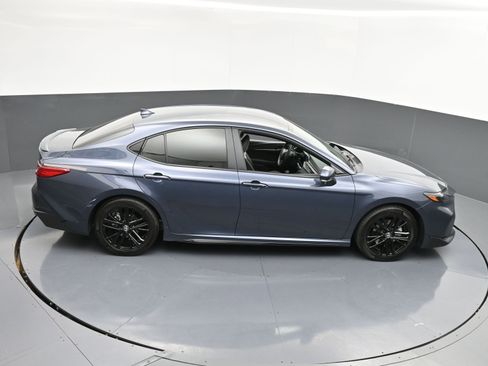 Used 2026 Toyota Camry SE image 36