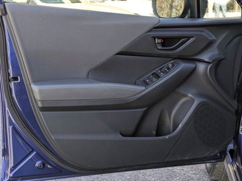 Used 2024 Subaru Crosstrek 2.0i Premium image 2