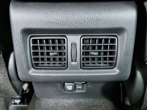 Used 2026 Toyota Camry XLE AWD/4WD image 25