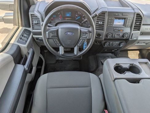 Used 2020 Ford F250 XL w/ Power Equipment Group image 8