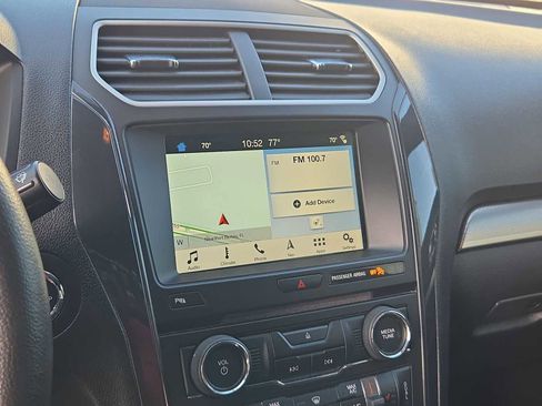 Used 2018 Ford Explorer XLT w/ Equipment Group 202A image 27