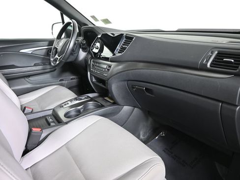 Used 2023 Honda Passport EX-L image 15
