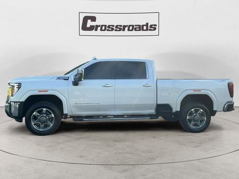 Used 2025 GMC Sierra 2500 SLT w/ SLT Convenience Package AWD/4WD image 2