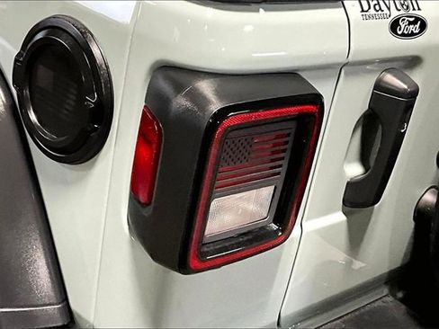 Used 2024 Jeep Wrangler Sport S image 33