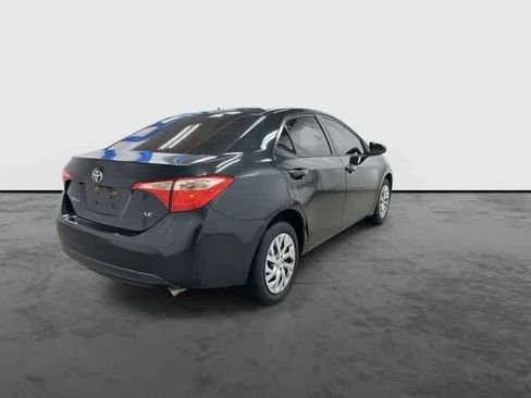 Used 2018 Toyota Corolla LE FWD image 3