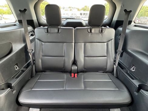 Used 2023 Ford Explorer XLT w/ Equipment Group 202A image 37