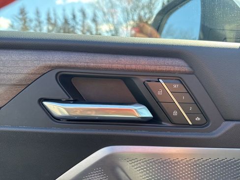 New 2026 GMC Acadia Denali Ultimate w/ LPO, Floor Liner Package image 25