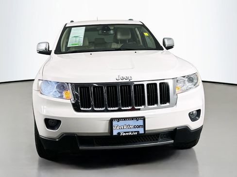Used 2011 Jeep Grand Cherokee Limited w/ Trailer Tow Group AWD/4WD image 2