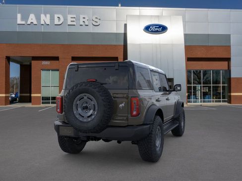 New 2025 Ford Bronco Outer Banks w/ Sasquatch Package image 8