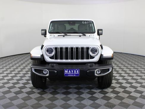 Used 2025 Jeep Wrangler Unlimited Sahara w/ Safety Group AWD/4WD image 26