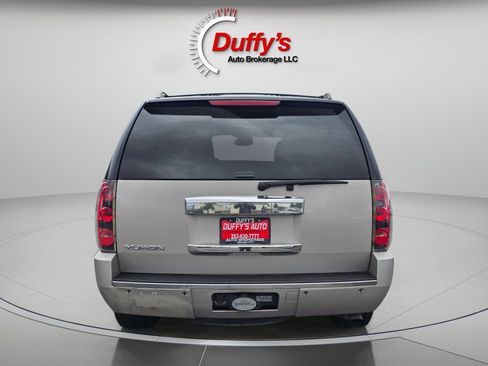 Used 2007 GMC Yukon Denali image 14