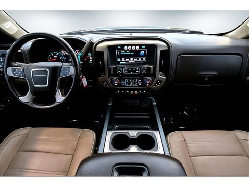 Used 2017 GMC Sierra 3500 Denali w/ Duramax Plus Package image 8
