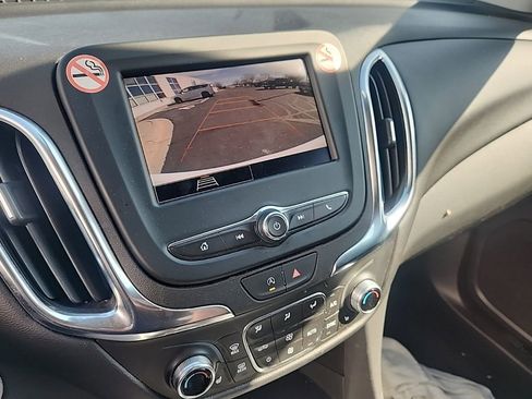 Used 2024 Chevrolet Equinox LT image 16