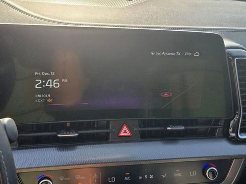 Used 2023 Kia Sportage SX image 18