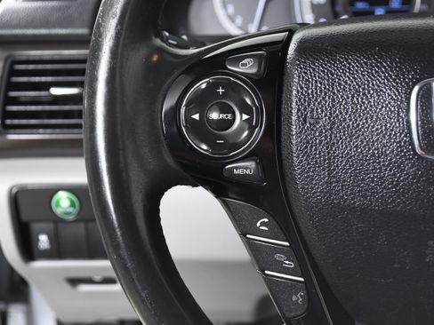 Used 2017 Honda Accord EX-L image 11