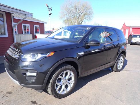 Used 2017 Land Rover Discovery Sport HSE AWD/4WD image 3