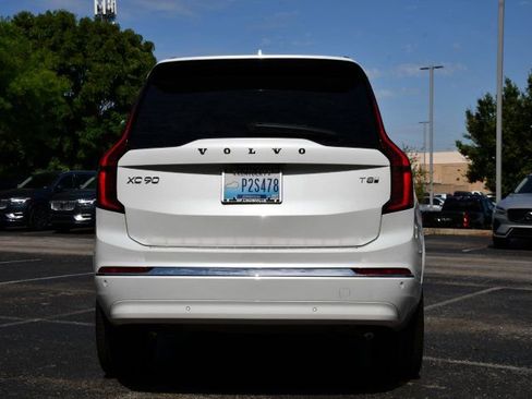 Used 2025 Volvo XC90 T8 Plus w/ Protection Package Premier AWD/4WD image 6