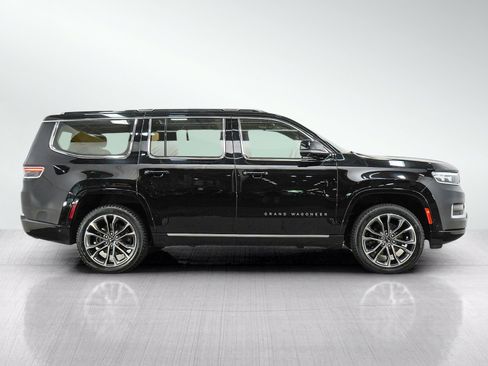 Used 2023 Jeep Grand Wagoneer Series III AWD/4WD image 6