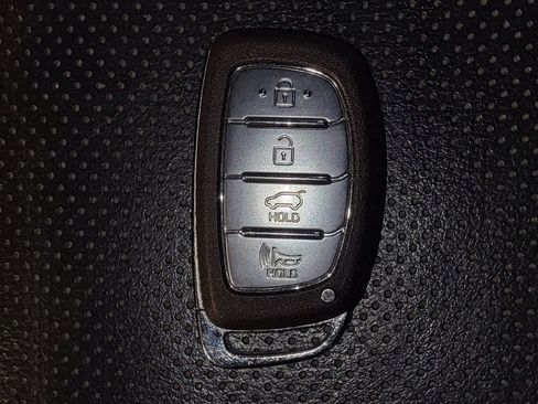 Used 2020 Hyundai Tucson Limited AWD/4WD image 32