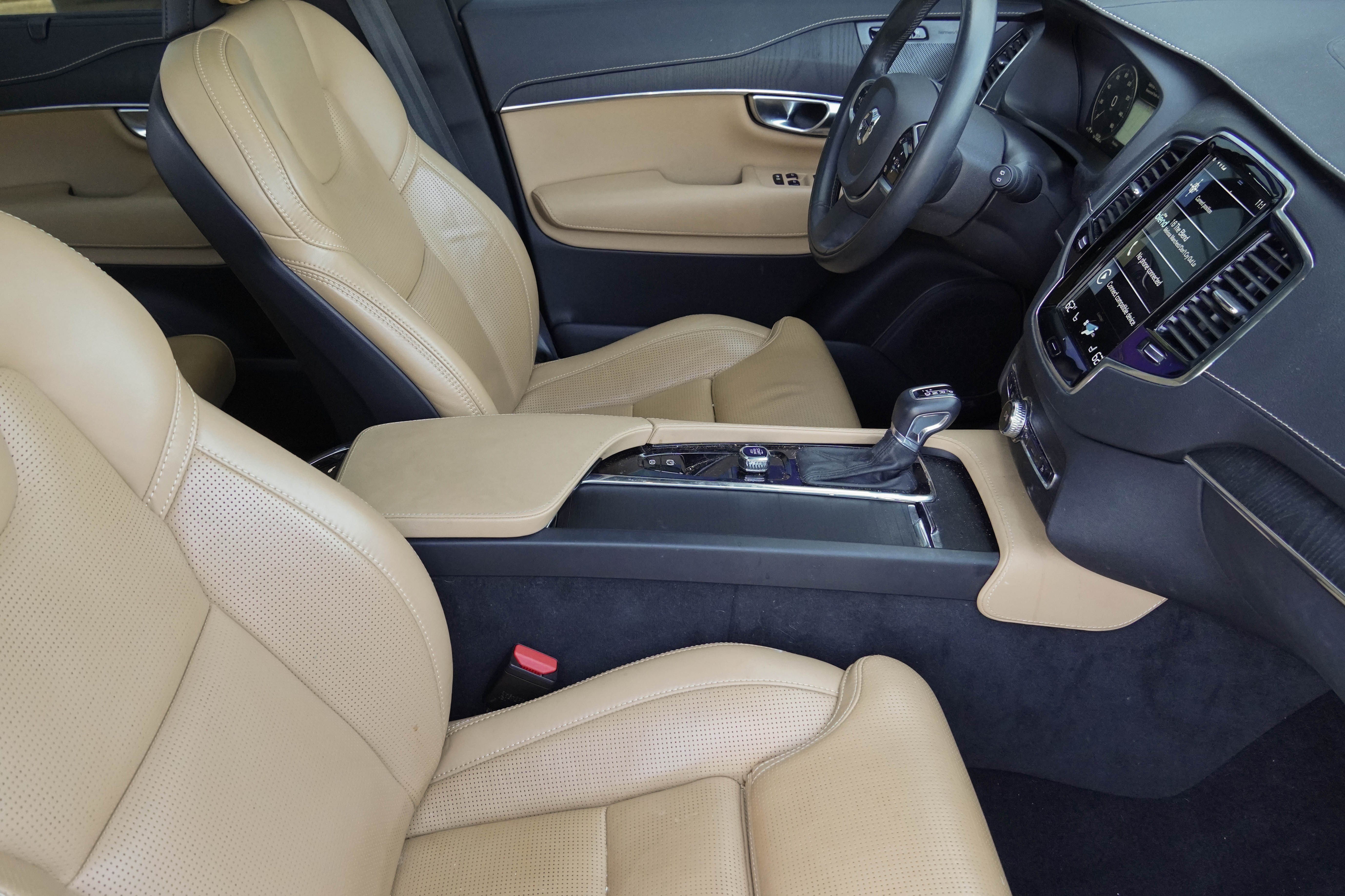 Used 2022 Volvo XC90 T6 Inscription w/ Advanced Package AWD/4WD image 9