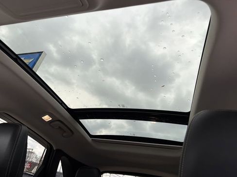 Used 2022 Ford Escape Titanium w/ Titanium Elite Package image 24