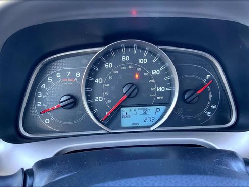 Used 2015 Toyota RAV4 XLE image 25