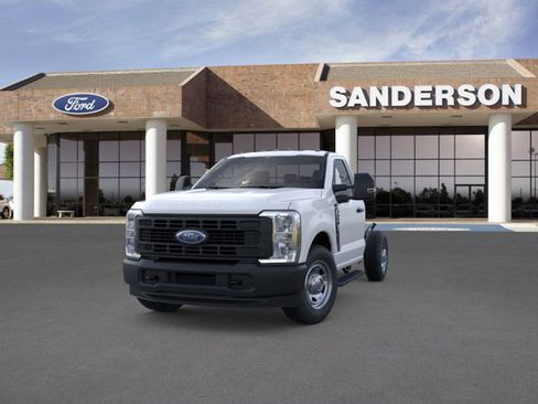 New 2025 Ford F350 XL image 3