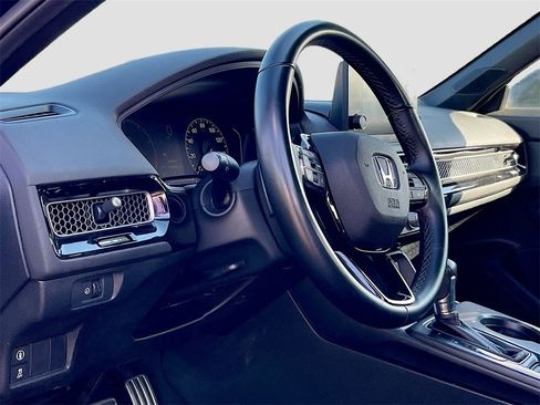 Used 2024 Honda Civic Sport image 9