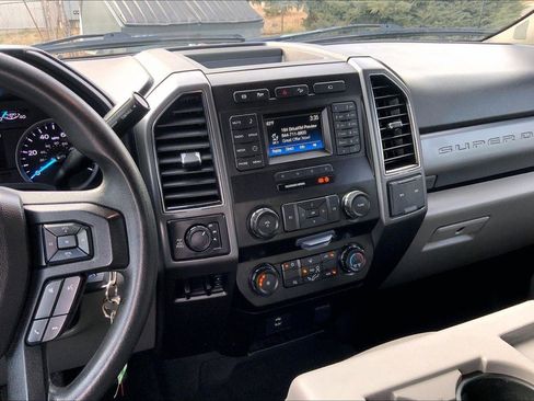 Used 2019 Ford F250 XLT w/ XLT Value Package image 6