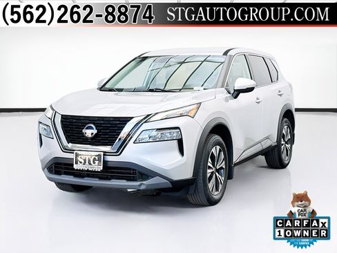 Used 2022 Nissan Rogue SV FWD image 1