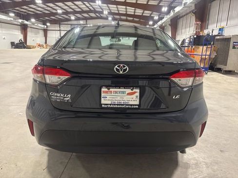 Used 2025 Toyota Corolla LE image 6