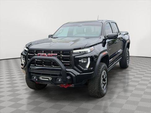 Used 2023 GMC Canyon AT4X w/ Edition 1 AWD/4WD image 3
