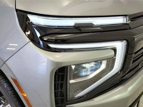 New 2026 Chevrolet Suburban RST w/ Comfort Package image 14