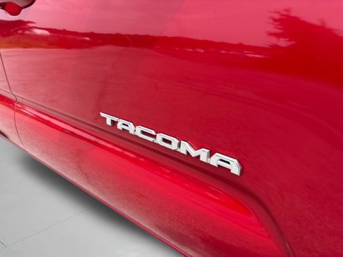 Used 2021 Toyota Tacoma SR5 RWD image 37