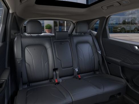 New 2025 Ford Escape SE w/ PHEV Premium Package FWD image 11