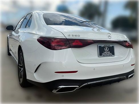 Used 2024 Mercedes-Benz E 350 4MATIC Sedan image 6