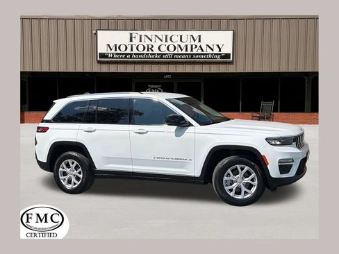 Used 2022 Jeep Grand Cherokee Limited RWD image 1