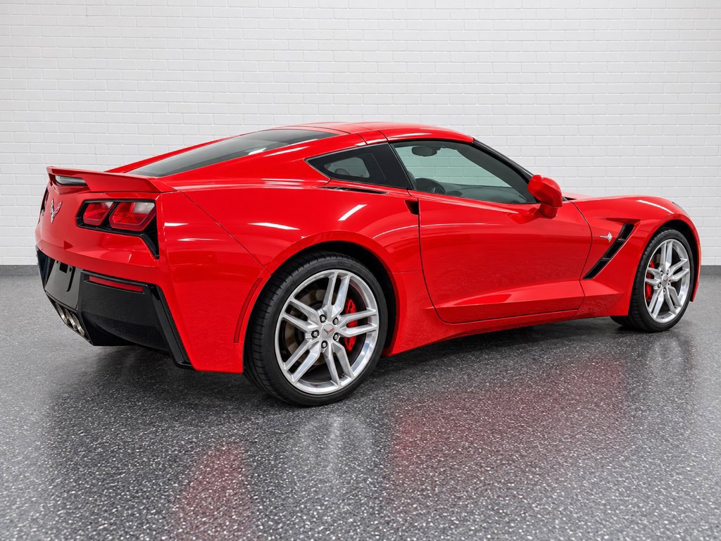 Used 2017 Chevrolet Corvette Stingray Coupe w/ 1LT RWD image 4