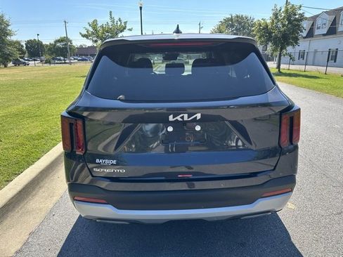 New 2026 Kia Sorento LX image 11